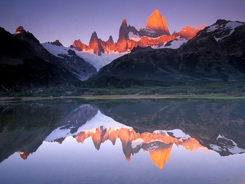 Cerro Fitz Roy al amanecer, el macizo que se ve desde El Chaltén
